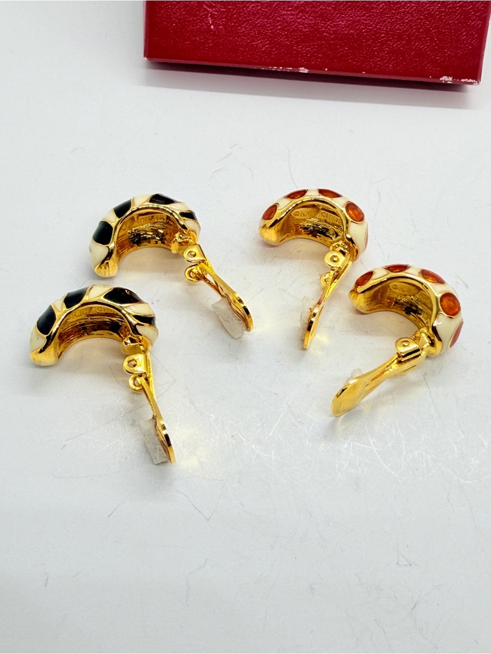 2 Sets KJL Kenneth Jay Lane Clip On Earrings Jungle Pattern, Zebra & Giraffe IOB - Picture 3 of 7